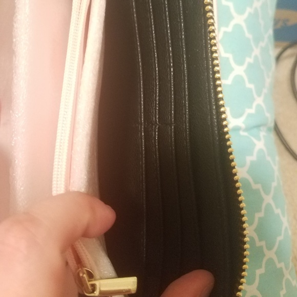 NWT Betsey Johnson Pug / Dog Wristlet / Wallet - Picture 7 of 8